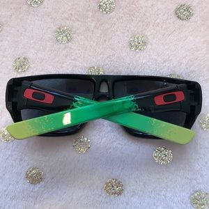 Men’s Oakley Sunglasses